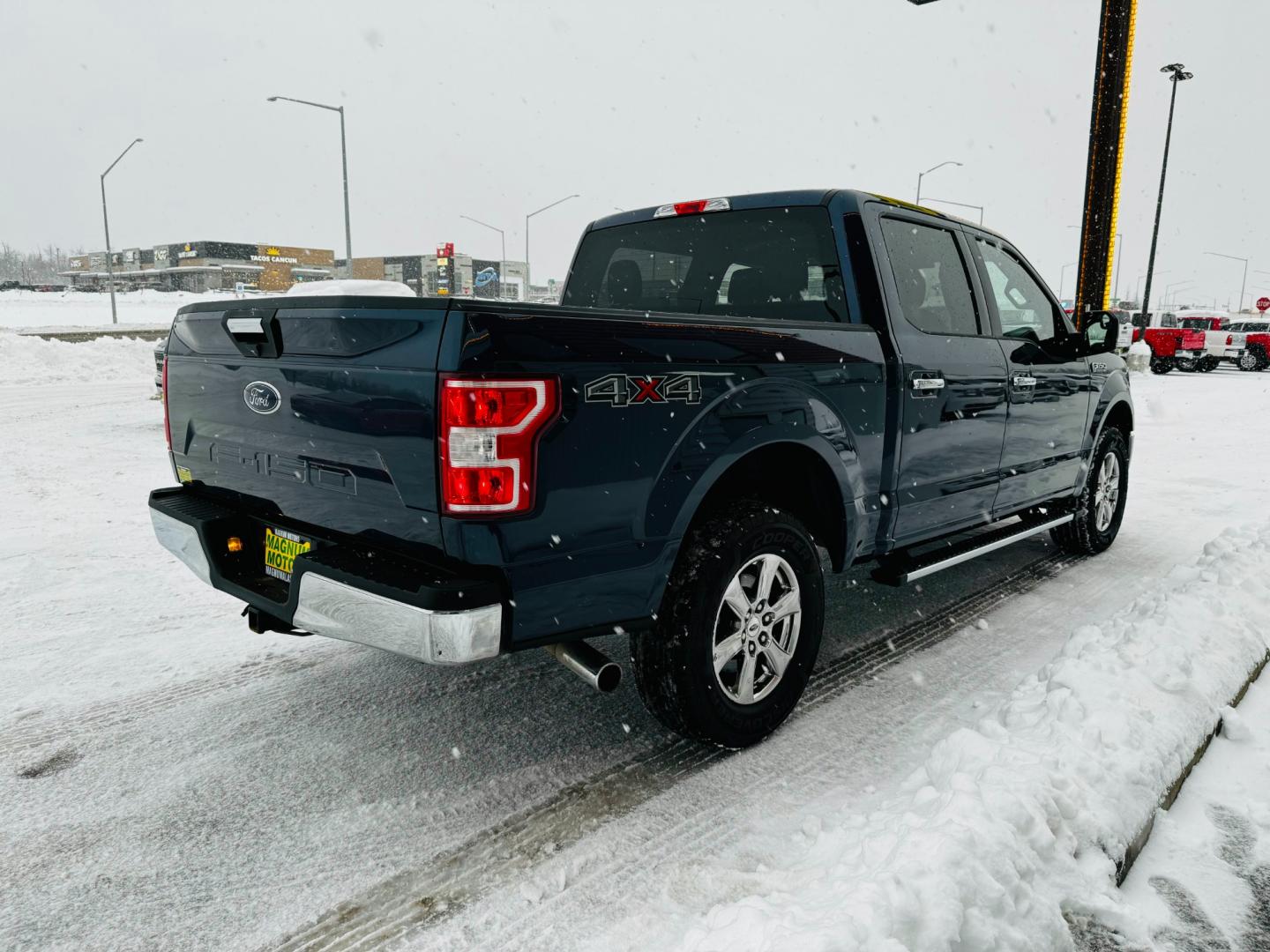 2019 Blue /Gray Ford F-150 XLT SuperCrew 5.5-ft. Bed 4WD (1FTEW1E55KK) with an 5.0L V8 OHV 32V engine, 6A transmission, located at 1960 Industrial Drive, Wasilla, 99654, (907) 274-2277, 61.573475, -149.400146 - Photo#5